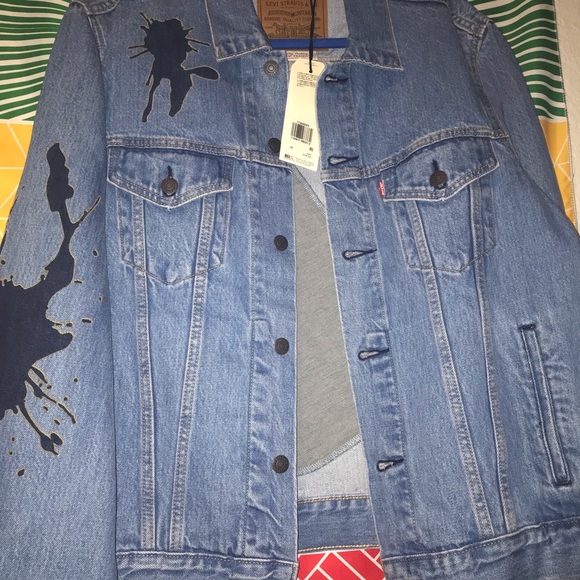 Mens new Levis Premium Vintage trucker jacket w spilled denim design - Picture 2 of 4